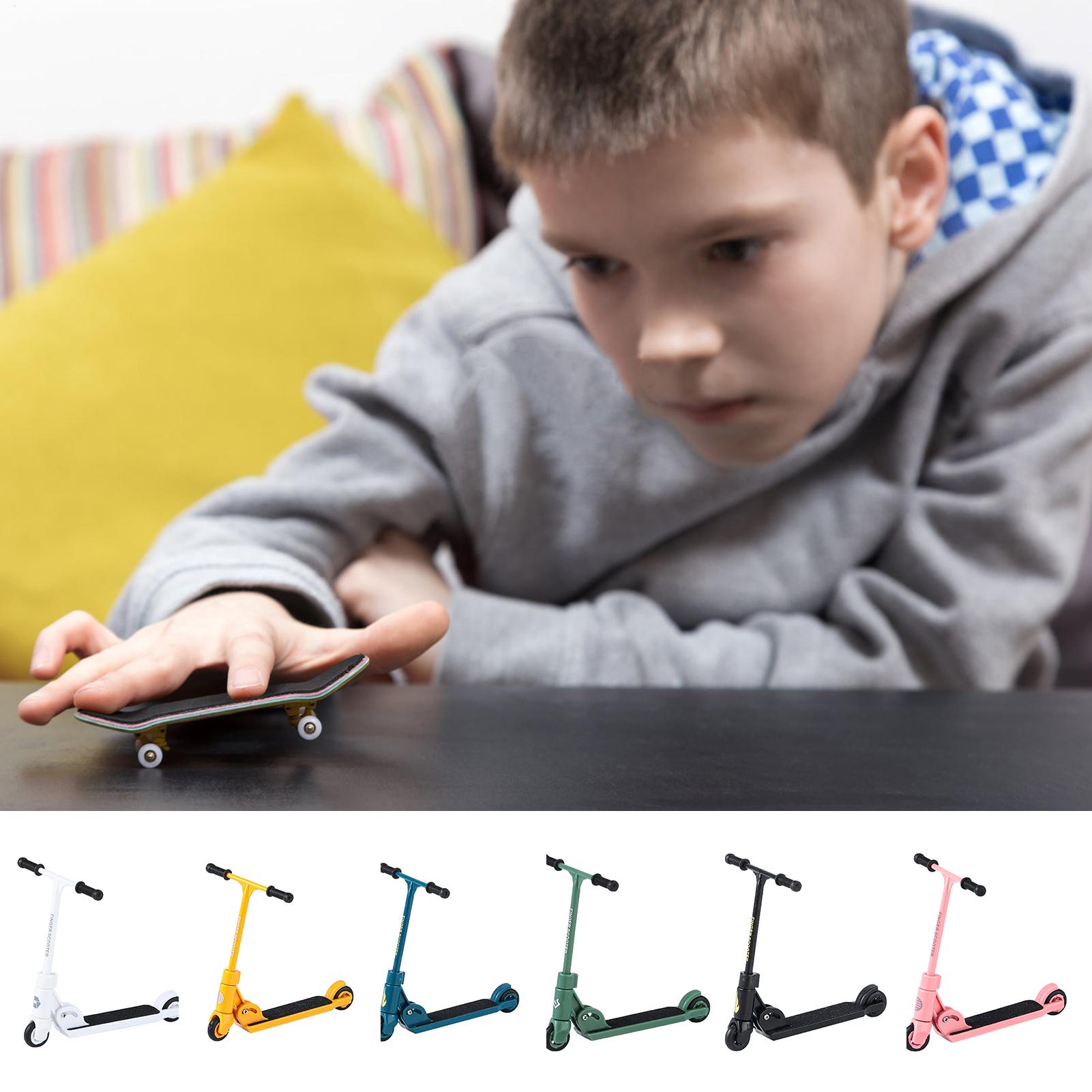 Kids Toys Scooter - Mini faltbarer T-förmiger Kinder-Tretroller BMX-Fingerskateboard mit